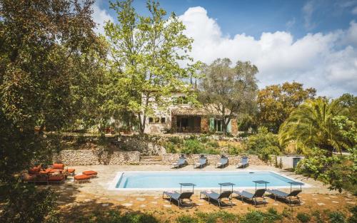Unique à gassin : 1,5 ha, 4 suites : la campagne au cœur de st tropez