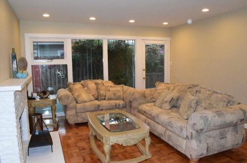 Χώρος καθιστικού στο Palo Alto 1 Bedroom Near Stanford University
