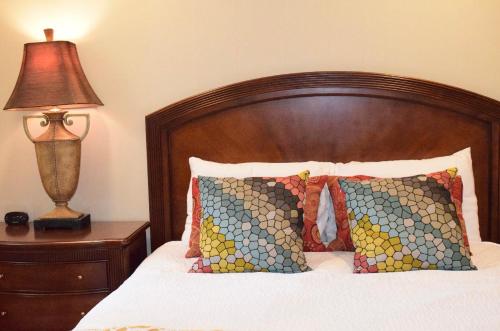 Ένα ή περισσότερα κρεβάτια σε δωμάτιο στο Palo Alto 1 Bedroom Near Stanford University
