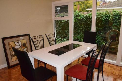 Φωτογραφία από το άλμπουμ του Palo Alto 1 Bedroom Near Stanford University σε Palo Alto