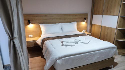 Imagen de la galería de Elvish Garden Boutique B&B, en Berat