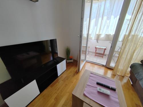 Studio Apartment Ivano-free parking - self check in