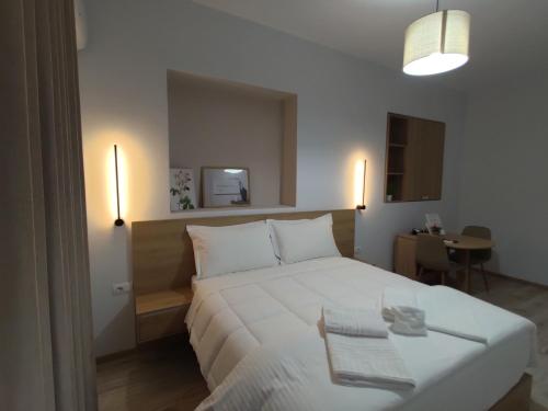 Imagen de la galería de Elvish Garden Boutique B&B, en Berat