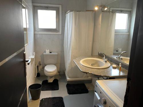Ένα μπάνιο στο Modern luxury apartment