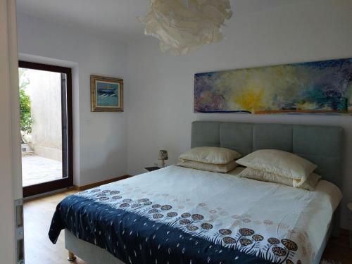 Apartment Irena-Pula Marina tesisinde bir odada yatak veya yataklar