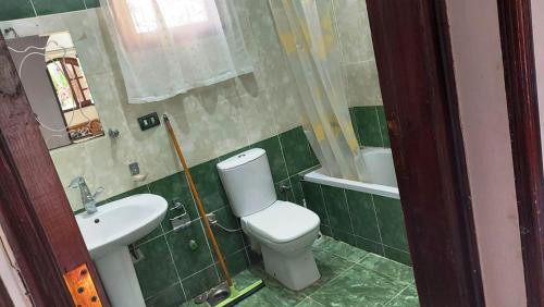 Bilik mandi di Nile Heaven Villa guest house