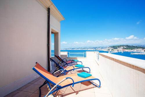 LE CAP DE NICE VI4150 by RIVIERA HOLIDAY HOMES