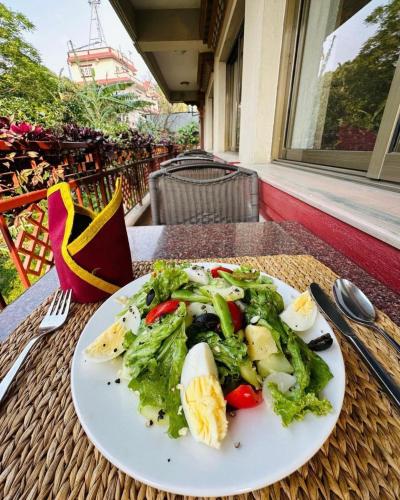 Comida en o cerca de este hotel