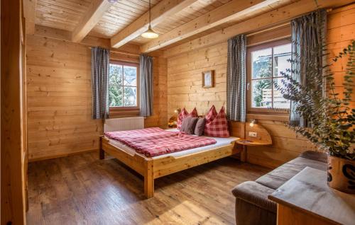 Кровать или кровати в номере Nice Home In Pruggern With 9 Bedrooms, Sauna And Wifi