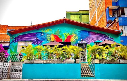 El edificio en el que está el hostal