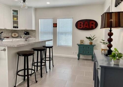 Dapur atau dapur kecil di Casa Gracie Pearl Historic Old Town