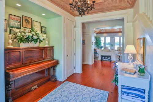 ROOSEVELT COTTAGE – Photos 2