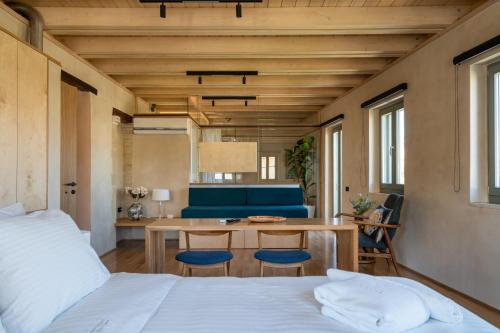 Kallergon Luxury Suites