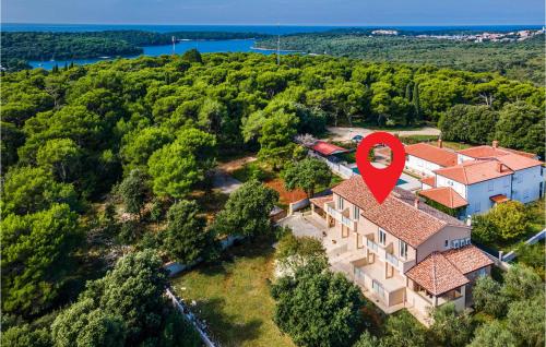 Amazing Home In Pula With Wifi
