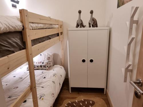 Appartement moderne au centre, 4 pers, parking, espace bien-être