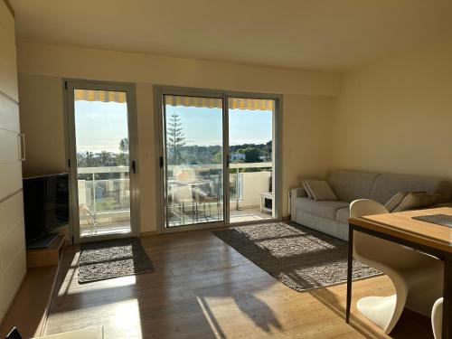 Oleskelutila majoituspaikassa Studio Cap d'Antibes Vue Mer Exceptionnelle