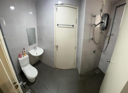 Ванная комната в Vista Alam Roomstay Homestay