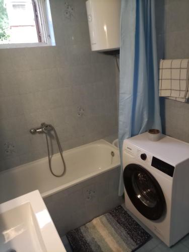 Bilik mandi di Studio Apartment Lile
