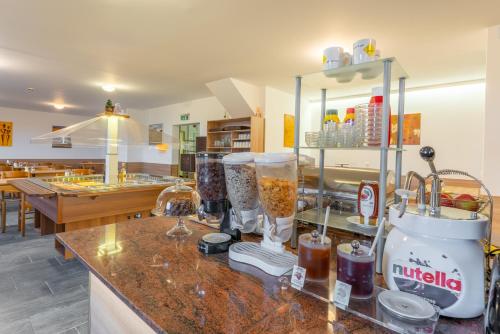 Jídlo v hotelu nebo okolí