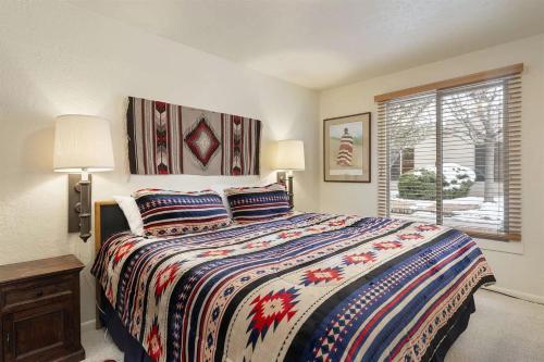 Кровать или кровати в номере Artist Road #7