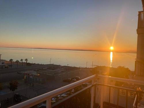 Apartamento con preciosas vistas a pie de playa