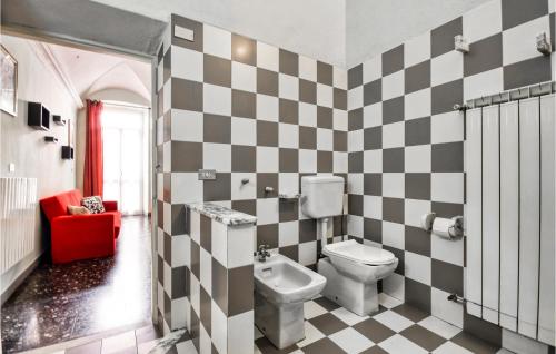 Vannas istaba naktsmītnē 2 Bedroom Beautiful Home In Villanova Dalbenga