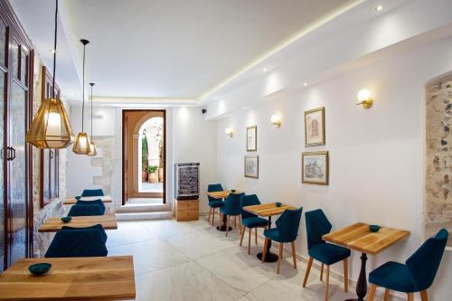 Ruang duduk di Casa Moazzo Suites and Apartments