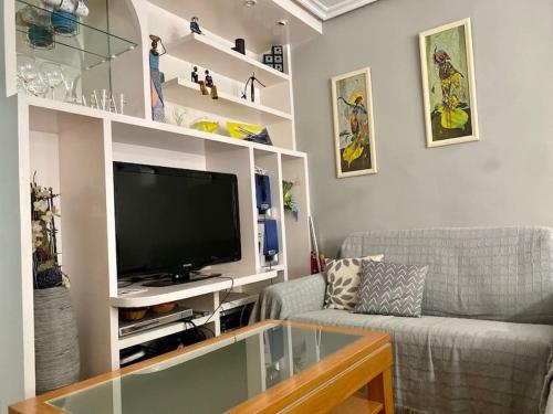 TV/trung tâm giải trí tại Acogedor y céntrico apartamento en Jaca - Wifi