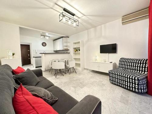 Beau studio centre Juan les Pins à 300m des plages