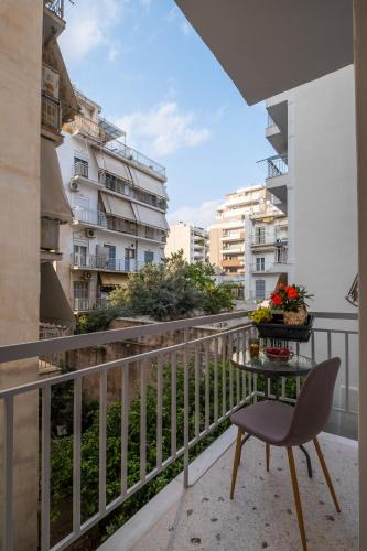 SOKOS Residence, 1' walk from Aghios Ioannis Metro