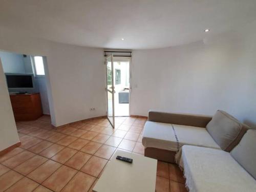 Appartement C dans une villa avec piscine & jacuzzi photo 36