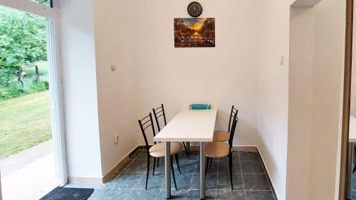 Gallery image of Pusztakisfalu Vendégház 2 in Lovászhetény