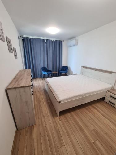 Postel nebo postele na pokoji v ubytování Sky flats Varna with parking