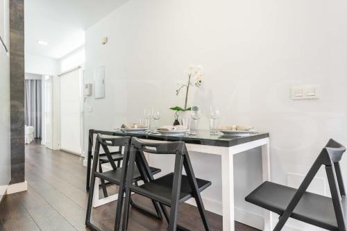 The Genius Suite Picasso-Inspired REMS