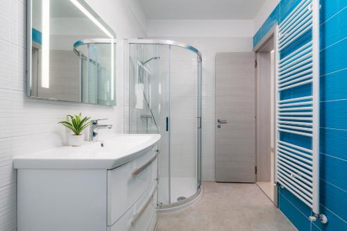 Et badeværelse på Stancija Amoroso Porec Apartments