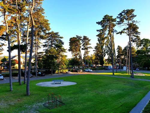 Zahrada ubytování BL LAKESIDE APARTMAN