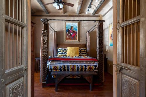 Postel nebo postele na pokoji v ubytování Turquoise Butterfly