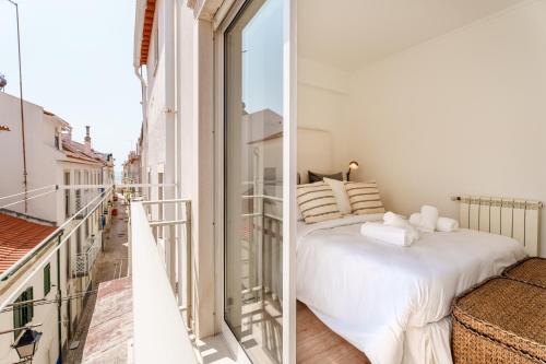 Charming Nazaré Apartment-1 minute to the beach