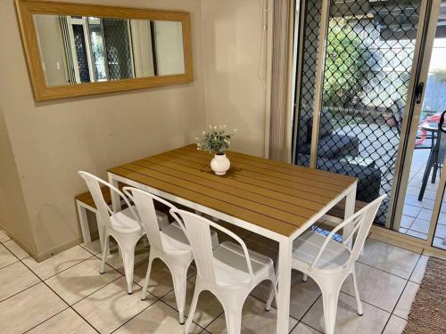Galería fotográfica de Sandstone Point Holiday Home en Sandstone Point