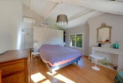 APPARTEMENT DERNIER ETAGE DANS BASTIDE