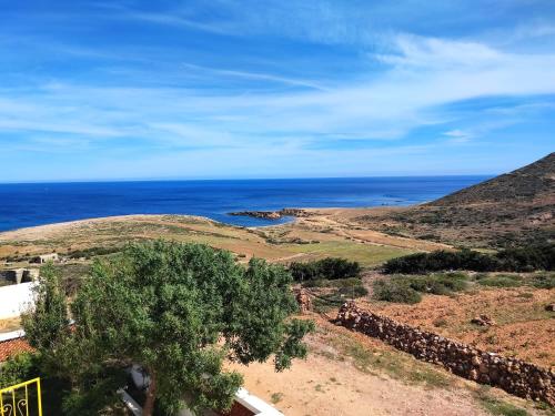 a view of the ocean from the top of a hill at Maison vue mer, île de Zembra et montagne en Tunisie - Elhaouaria in El Haouaria