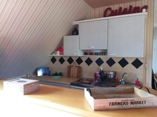 Etage maison, accès indépendant