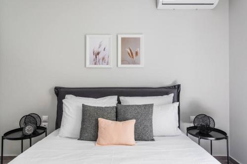 Sublime 1BR Apartment in Koukaki by UPSTREET