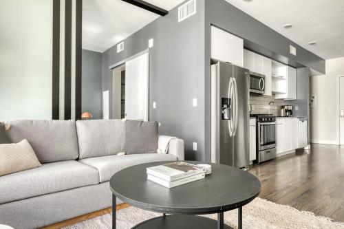 Hollywood 1br w pool gym nr Santa Monica Blvd LAX-903