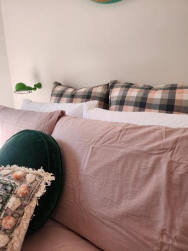 Postel nebo postele na pokoji v ubytování Jayda