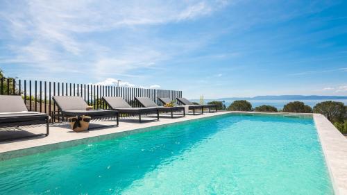 Luxury Villa Ander with Pool – Photos 2