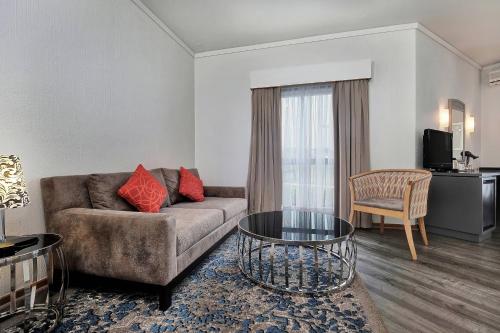 Posezení v ubytování Protea Hotel by Marriott Midrand