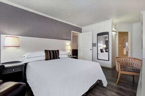 Postel nebo postele na pokoji v ubytování Protea Hotel by Marriott Midrand