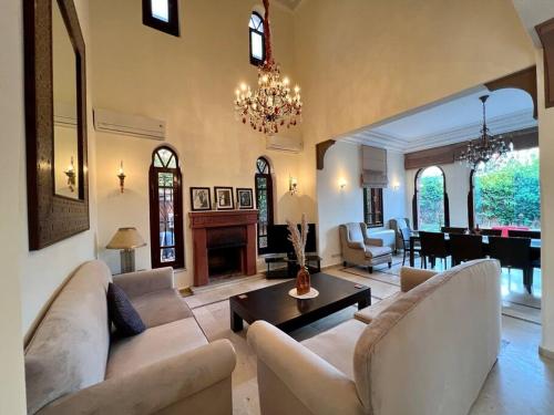 Χώρος καθιστικού στο The Majestic Marrakesh Villa 2