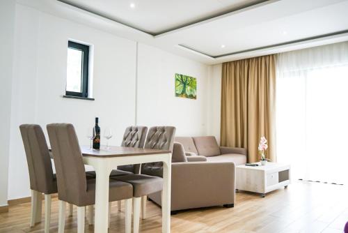Gallery image of Val Lux Apartmani in Sutomore